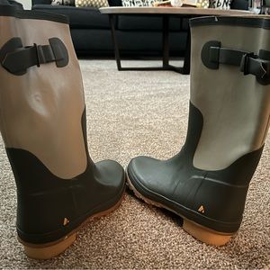 Vintage Never Worn - Liz Clairborne Rain Boots - Size 8
